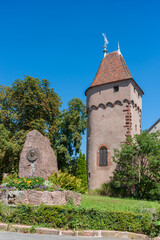 Aussenansicht des Tour d´enceinte in Obernai. Departement Bas-Rhin in der Region Elsass in Frankreich