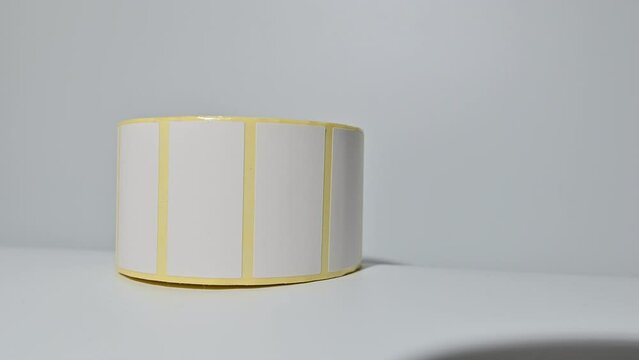 Thermal barcode roll.	Barcode label roll for direct thermal or thermal transfer printing. Blank price label roll.
