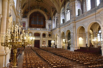 Nef de l'église de la Trinité à Paris. France