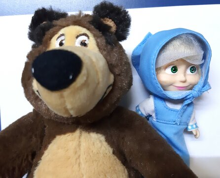 Masha e O Urso
