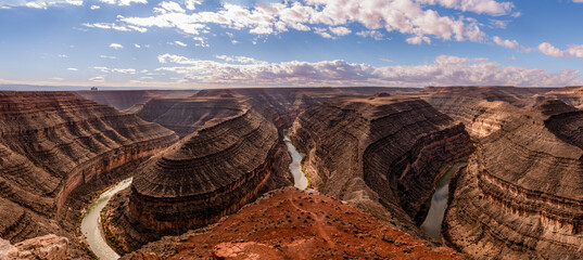 San Juan River winds in Goosenecks State Park