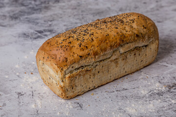 ready-to-eat sliced ​​bread on gray background