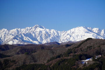 Fototapeta premium 冬の大望峠から眺めた北アルプス