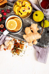 Hot drinks with honey, lemon and ginger for remedy.