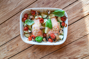 baked salmon with vegetables
