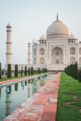 Obraz premium views of amazing taj mahala palace in agra, india