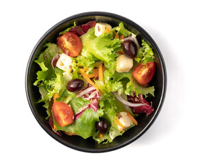 Gemischter Salat isoliert auf weißem Hintergrund, Freisteller, Draufsicht 