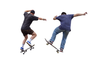 deux hommes faisant un saut en skateboard,  vus de dos, en plein mouvement, scène d'action en été