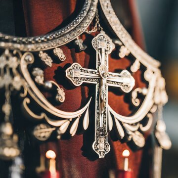 cross on the cross