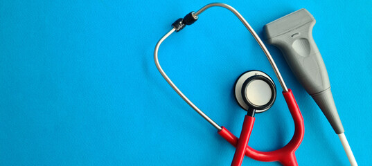 Ultrasonic sensor and stethoscope place for text
