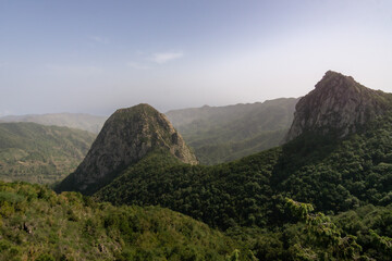 Fototapeta na wymiar Los Roques and Roque de Agando in Garajonay National Park in La Gomera