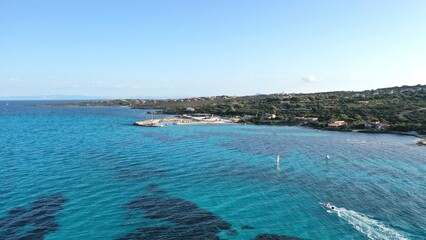 Naklejka premium plage de la Pelosa dans le nord de la Sardaigne (Italie)