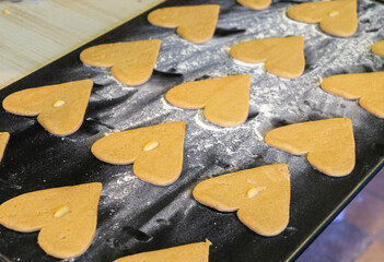 Lebkuchen mit Mandel bereit zum Backen