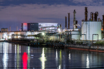 Naklejka premium 川崎市千鳥町の工場夜景 Night view of a factory in Chidori-cho, Kawasaki City