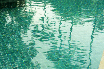 Naklejka premium Waves on the surface of the water.