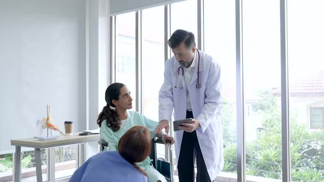 Observation Patient Images – Browse 21,399 Stock Photos, Vectors, and