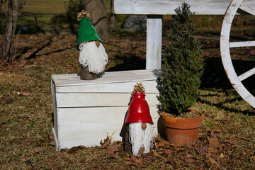 12月クリスマスの手作りの可愛いドワーフ