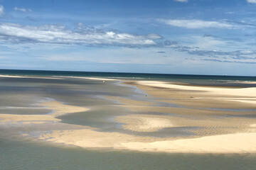 Fototapeta na wymiar White sandy beach in Majunga, Madagascar