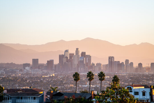 Los Angeles skyline at dawn from Kenneth Hahn Recreation Area