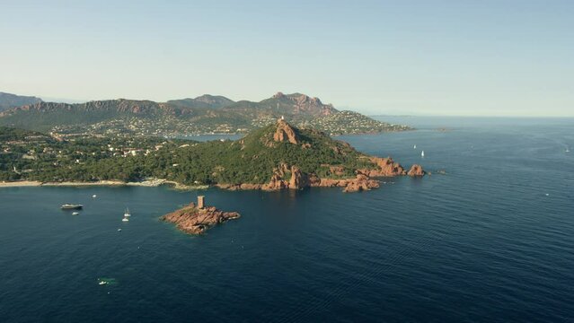 vue a&eacute;rienne de l'ile d'or