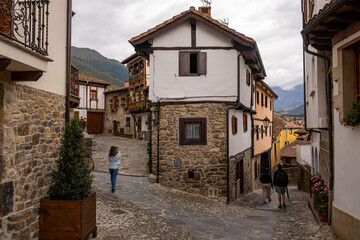 Fototapeta na wymiar Tradicional typical houses in small village of potes, picos de europa, spain