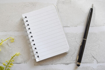 メモ帳とボールペン