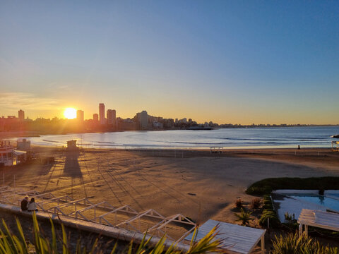 Atardecer en Mar del Plata, Playa Torreon y Playa Las Toscas.  Playas del centro en Mar del Plata. 