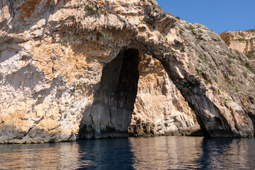 Natural arch at the Blue Grotto - Qrendi
