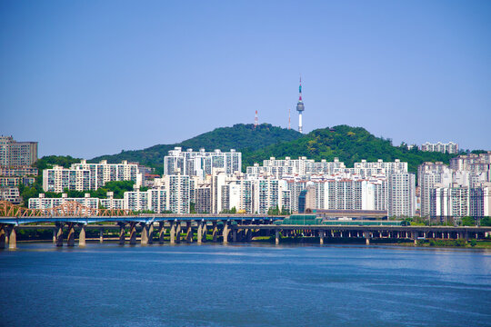 Namsan Tower and Mountain with Dongho Bridge View
