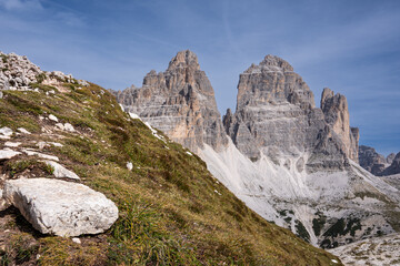 Fototapeta na wymiar View of Tre Cime di Lavaredo (Drei Zinnen), Dolomites, Italy, Europe. 
