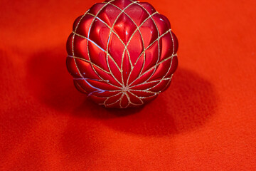 Christmas decoration with close-up of beautiful red Christmas bauble at shopping center at Swiss City of Zürich on a autumn day. Photo taken December 13th, 2023, Zurich, Switzerland.