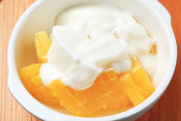 パイナップルヨーグルト