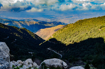 une vue panoramique sur les montagnes de tikejda