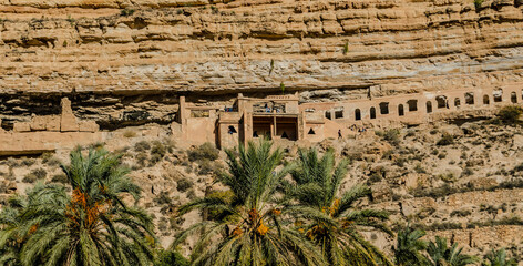 Les Gorges de Ghoufi, Les balcons de Ghoufi  Cette merveille de la nature qu'est le Canyon de...