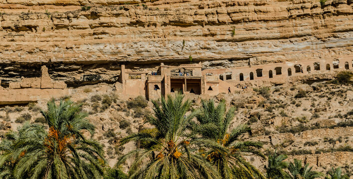 Les Gorges de Ghoufi, Les balcons de Ghoufi  Cette merveille de la nature qu'est le Canyon de Ghoufi, se situe &agrave; 90 kilom&egrave;tres au sud de Batna sur la route de Biskra dans les Aures
