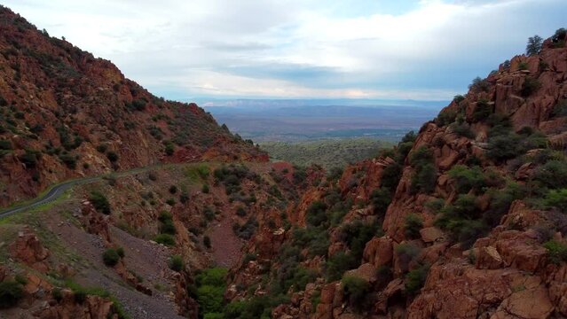 Following AZ-89A into Jerome, Arizona