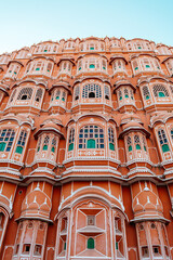 Fototapeta na wymiar facade of hawa mahal palace in jaipur, india