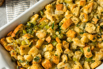 Organic Holiday Thanksgiving Bread Stuffing