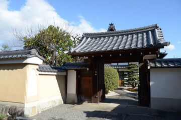 Naklejka premium 秋の相国寺 玉龍院の山門 京都市上京区