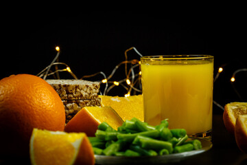 Orange slices and orange juice for a healthy diet