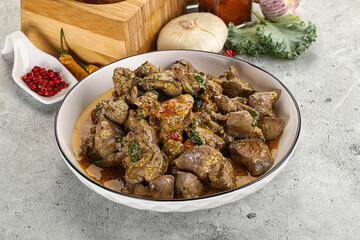 Chicken liver in cream sauce