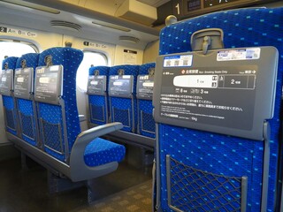 新幹線の車内