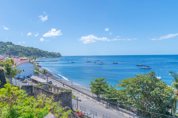 Vue panoramique de la ville de Saint Pierre dans le nord de l'île de La Martinique, Antilles...