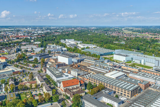Augsburg im Luftbild, Blick &uuml;ber den Industriepark am Lech zur Wolfzahnau