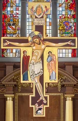 Fotobehang LONDON, GREAT BRITAIN - SEPTEMBER 16, 2017: The icon of Crucifixion in "franciscans style" in church St. Andrew Holborn made in Fraternity of Jesus in Vallechiara (2009). © Renáta Sedmáková