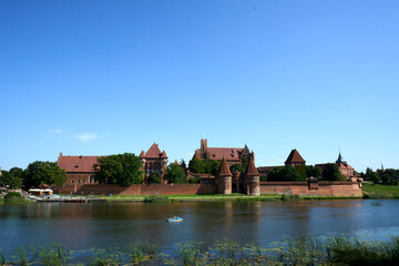old castle in poland  
Zamek w Malborku