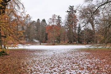 Blick in den Kurpark von Bad Nauheim in Hessen