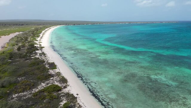Bahia de las aguilas pedernales en republica dominicana