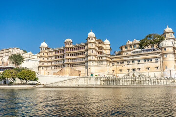 Fototapeta na wymiar Udaipur lake hotel, Taj hotel in Udaipur