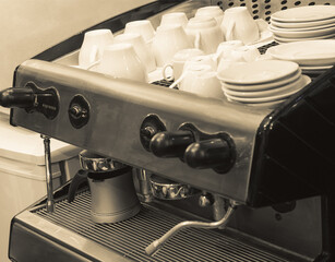 pro espresso coffee machine with cups